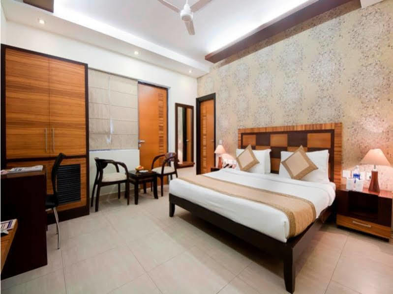 Royal Residence Gurgaon Eksteriør billede